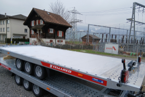 anhaenger_-_carkeeper_5820_3_mittig_alu_3_500_kg_aluboden_ganz_-_temared_244377.jpg