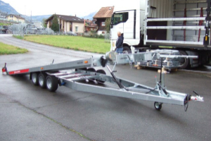 anhaenger_-_carkeeper_5820_3_mittig_alu_3_500_kg_aluboden_ganz_-_temared_244380.jpg