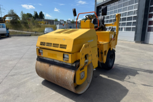 Construction machinery - BOMAG - BW135 