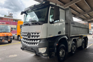 lastwagen_-_arocs_3251_-_mercedes_241336.jpg