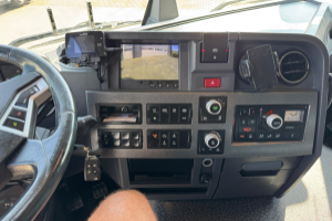 lastwagen_-_c480_6x2_palfinger_18002-4_-_renault_241062.jpg