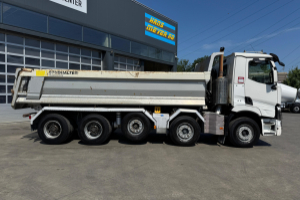 lastwagen_-_c520_10x4_kipper_-_renault_241096.jpg