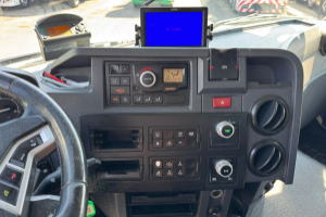 lastwagen_-_c520_10x4_kipper_-_renault_241109.jpg