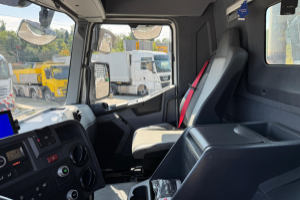 lastwagen_-_c520_10x4_kipper_-_renault_241111.jpg
