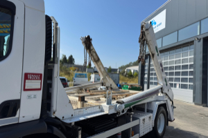 lastwagen_-_d18_320_ut_gigant_18t_-_renault_241074.jpg