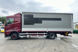 lastwagen_-_fh-420_4x2_lbw_-_volvo_244425.jpg
