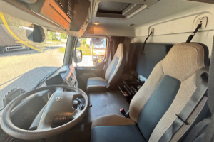 lastwagen_-_fl-280_-_volvo_242704.jpg