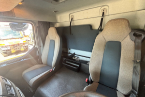 lastwagen_-_fl-280_-_volvo_242705.jpg