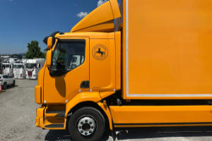 lastwagen_-_fl_240_4x2__-_volvo_232567.jpg
