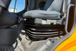 lastwagen_-_fl_240_4x2__-_volvo_232569.jpg