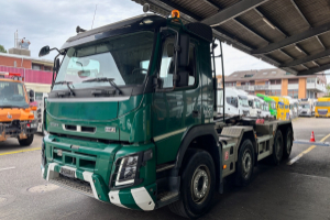 lastwagen_-_fmx-500____8x4r_-_volvo_242617.jpg