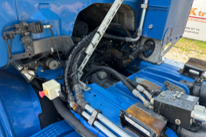 lastwagen_-_g450_8x4_hiab_abrollkipper_haken__-_scania_240873.jpg