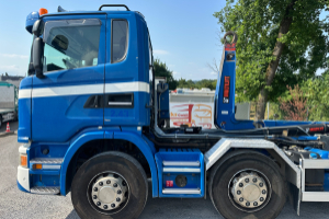 lastwagen_-_g450_8x4_notter_abroller_-_scania_240886.jpg