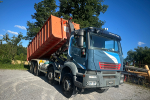 lastwagen_-_iveco_340t45_8x4_ut26t_-_iveco_242643.jpg