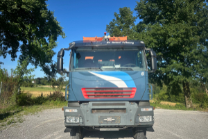 lastwagen_-_iveco_340t45_8x4_ut26t_-_iveco_242644.jpg