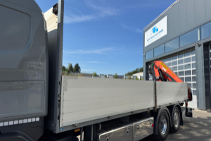 lastwagen_-_r490_6x2_pk18002-4_-_scania_242349.jpg