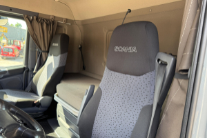 lastwagen_-_r490_6x2_pk18002-4_-_scania_242352.jpg