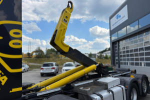 lastwagen_-_r580_8x2_nencki_hooklift_-_scania_242312.jpg