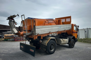 lastwagen_-_sk_1838__v8_4x4_winterdienst__-_mercedes_242672.jpg