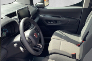 lieferwagen_und_transporter_-_e-doblo_l1_50kwh_800kg_swiss_edition_-_fiat_242561.jpg