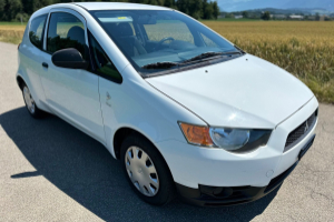 lieferwagen_und_transporter_-_mitsubishi_colt_1_1_12v_super_jubile_-_mitsubishi_243716.jpg