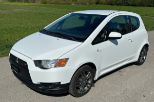 lieferwagen_und_transporter_-_mitsubishi_colt_1_5_16v_turbo_ralliart_-_mitsubishi_243810.jpg