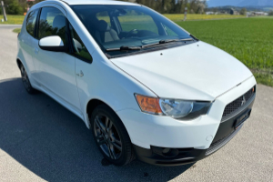 lieferwagen_und_transporter_-_mitsubishi_colt_1_5_16v_turbo_ralliart_-_mitsubishi_243812.jpg
