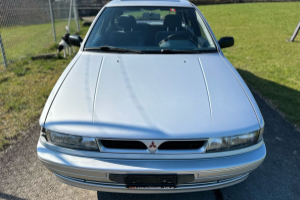 lieferwagen_und_transporter_-_mitsubishi_lancer_1_6_glxi-s_-_mitsubishi_244039.jpg