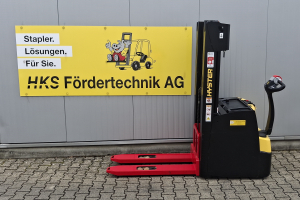 s16ac-il-warehouse-stacker-hyster_244441.jpg