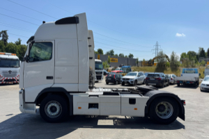 sattelzugmaschine_-_fh-460_4x2_-_volvo_241148.jpg