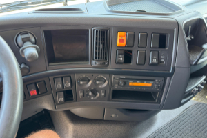 sattelzugmaschine_-_fh-460_4x2_-_volvo_241156.jpg