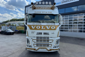 sattelzugmaschine_-_fh-460_4x2_-_volvo_242274.jpg