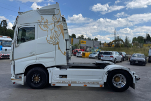 sattelzugmaschine_-_fh-460_4x2_-_volvo_242280.jpg