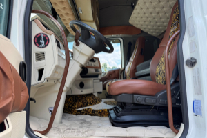 sattelzugmaschine_-_fh-460_4x2_-_volvo_242282.jpg