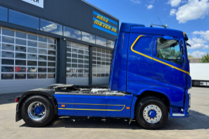 sattelzugmaschine_-_fh-540_4x4h__-_volvo_241810.jpg